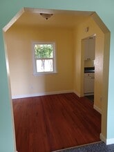 2002 Hendricks Ln in Bakersfield, CA - Building Photo - Building Photo