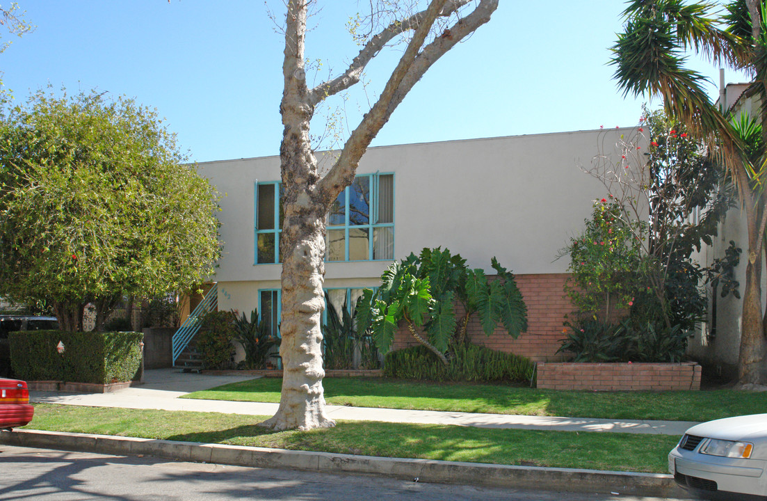 442 S Oakhurst Dr in Beverly Hills, CA - Building Photo