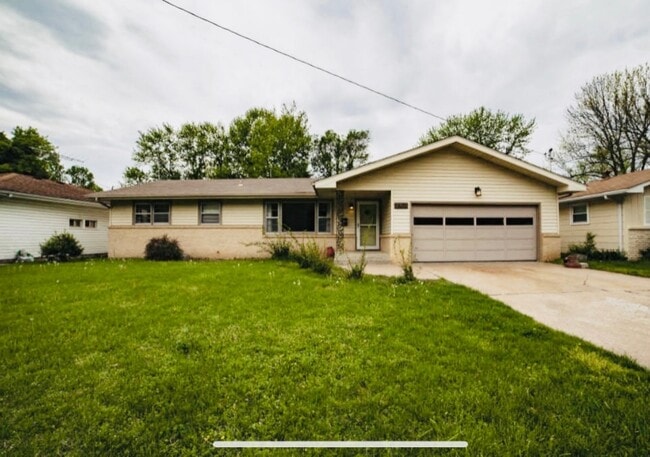 property at 2307 S Virginia Ave