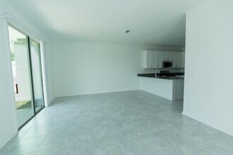 7433 Stone Creek Trl in Kissimmee, FL - Building Photo - Building Photo