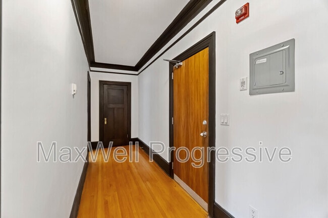 9955-9114 114 St NW in Edmonton, AB - Building Photo - Building Photo