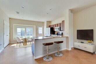 4515 Kind Way in Austin, TX - Building Photo - Building Photo