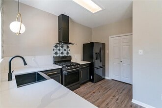13427 Athens Trail in Austin, TX - Building Photo - Building Photo