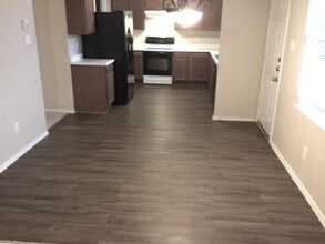 1436 Lauren Dr in Burleson, TX - Building Photo - Building Photo