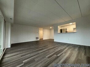 51 Hill Rd in Belmont, MA - Building Photo - Building Photo