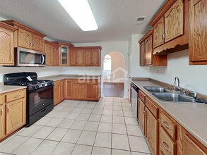 8014 New Castle Cv in Southaven, MS - Building Photo - Building Photo