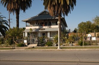 Charleston House in Redlands, CA - Building Photo - Building Photo