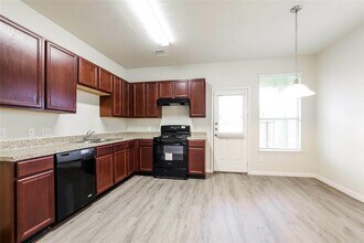 12214 Gemma Ln in Houston, TX - Building Photo - Building Photo