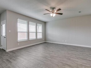 1152 Croxley Wy in Justin, TX - Building Photo - Building Photo