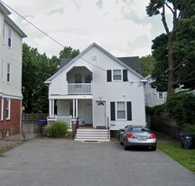 71 Pembroke Ave, Unit 2 in Providence, RI - Building Photo