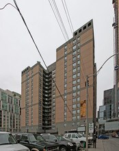 University Plaza in Toronto, ON - Building Photo - Building Photo