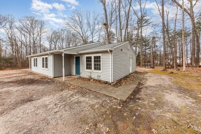 11128 Pine Hill Rd in King George, VA - Building Photo - Building Photo