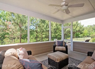 1862 Shadow Lawn Ct in Fort Mill, SC - Building Photo - Building Photo
