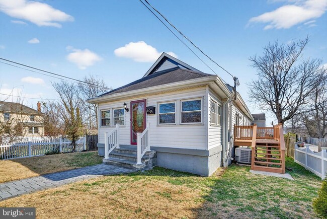 property at 4815 Jay St NE