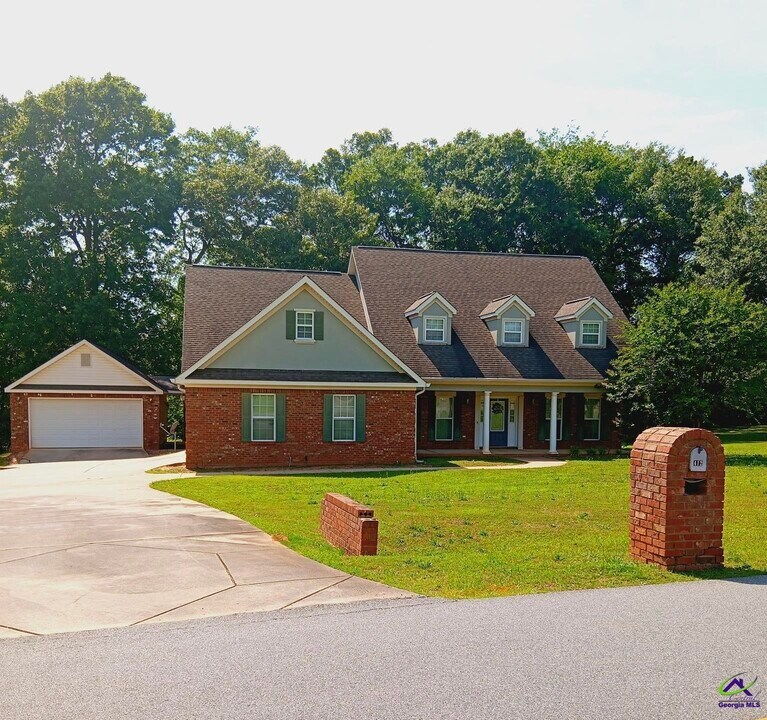 412 Southland Trail in Byron, GA - Building Photo