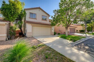 9893 Canyon Peak Dr in Las Vegas, NV - Building Photo - Building Photo