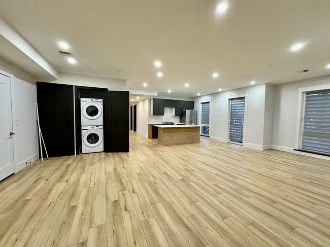 102 Mount Pleasant Ave, Unit 3