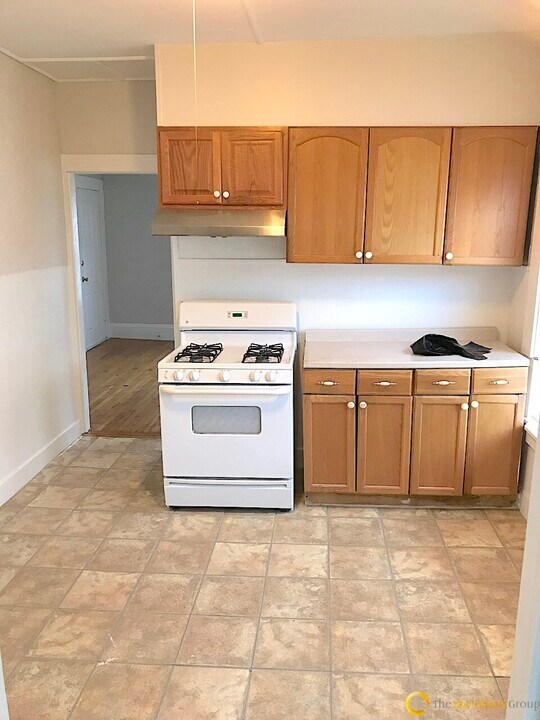 16 Pinkham Pl in Lynn, MA - Building Photo