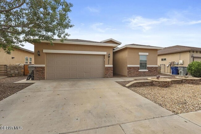 6457 Harapon St in El Paso, TX - Building Photo - Building Photo
