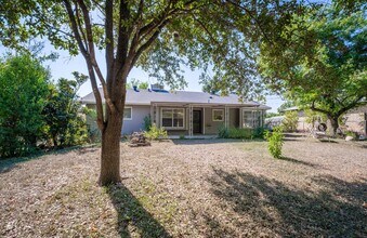 4806 Cedarbrook in San Antonio, TX - Building Photo - Building Photo