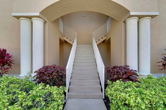 8389 Mulligan Cir in Port St. Lucie, FL - Building Photo - Building Photo