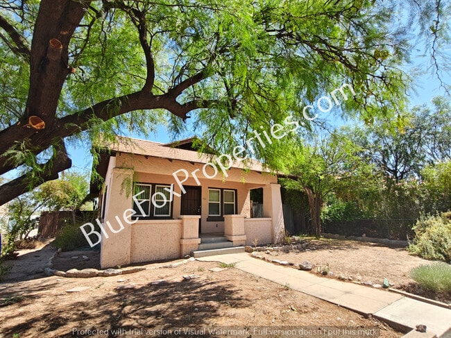 property at 827 E Helen St