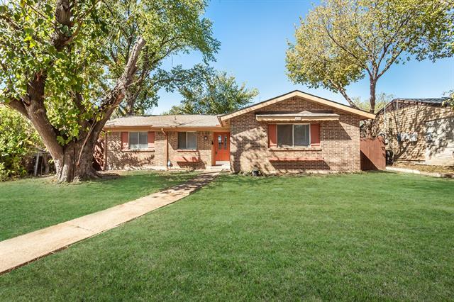 property at 2121 Travis Dr