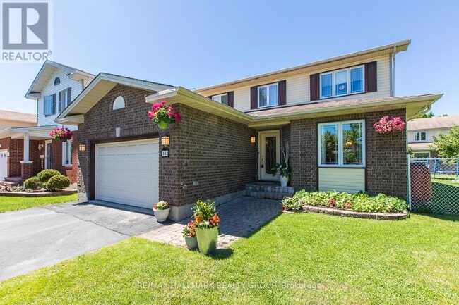 property at 382 Place Pauline Charron