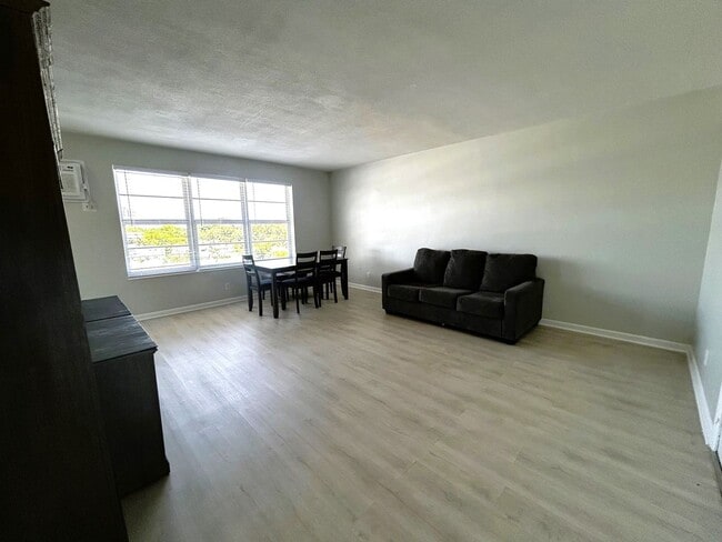 600 N Birch Rd in Fort Lauderdale, FL - Building Photo - Building Photo