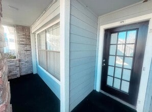 3406 Country Club Dr W, Unit 171 Terrance Heights in Irving, TX - Building Photo - Building Photo