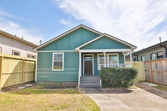 905 Kern St in Houston, TX - Building Photo - Building Photo