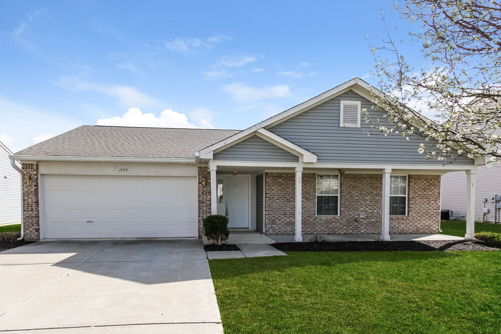 1193 Sunkiss Ct in Franklin, IN - Building Photo