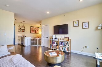 1901 Summit Ave in Union City, NJ - Building Photo - Building Photo