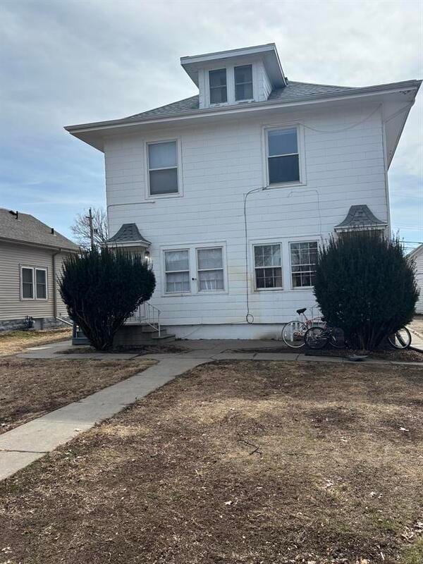 property at 1625 Washington St