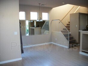 21817 N 40th Pl in Phoenix, AZ - Building Photo - Building Photo