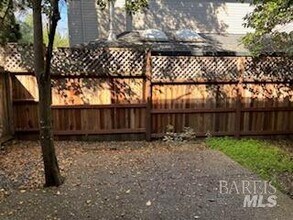 426 North St in Healdsburg, CA - Building Photo - Building Photo