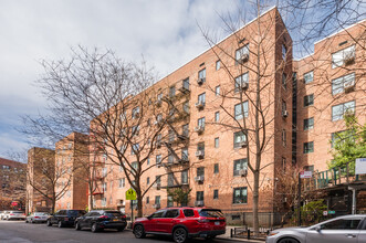 4-10 Bogardus Pl in New York, NY - Building Photo - Building Photo