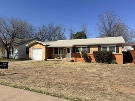 3114 37th St in Lubbock, TX - Building Photo