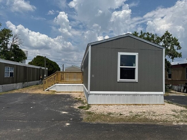 2130 Rand Morgan Rd in Corpus Christi, TX - Building Photo - Building Photo