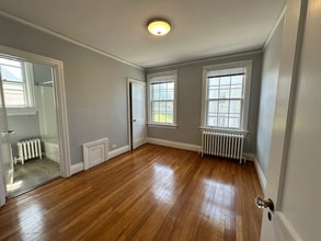 303 N New St, Unit 307 in Staunton, VA - Building Photo - Building Photo
