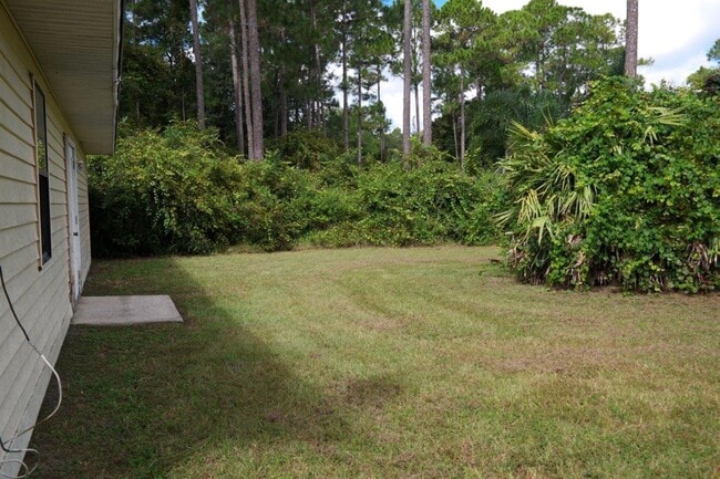 19 Woodston Ln in Palm Coast, FL - Building Photo - Building Photo