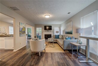 791 Hampton Hill Ct in Lawrenceville, GA - Foto de edificio - Building Photo