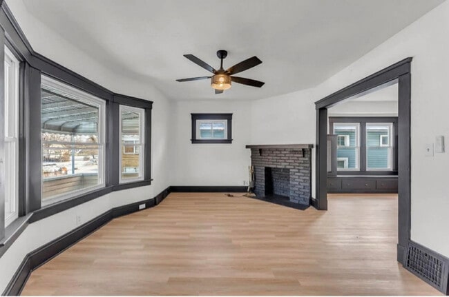 246 E 156th St, Unit 1 in Cleveland, OH - Building Photo - Building Photo