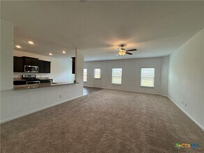 761 Greenway Trl in New Braunfels, TX - Building Photo - Building Photo