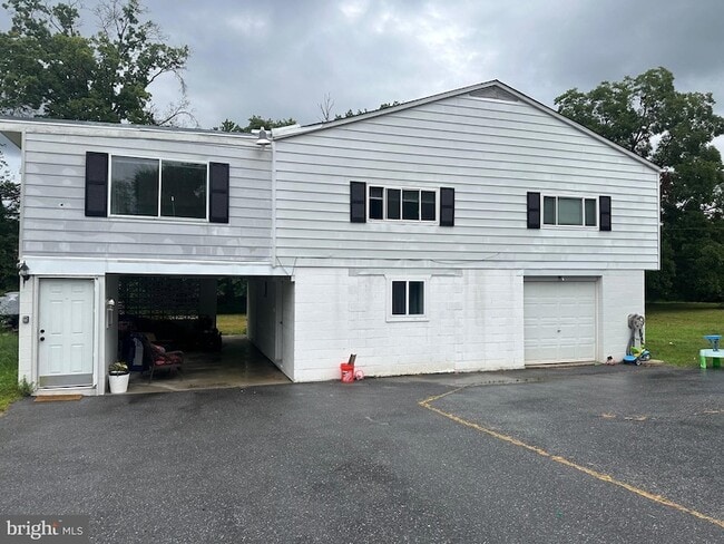 property at 1214 Reece Rd