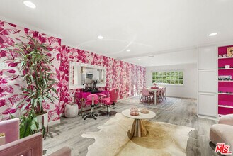 906 Benedict Canyon Drive in Beverly Hills, CA - Building Photo - Building Photo