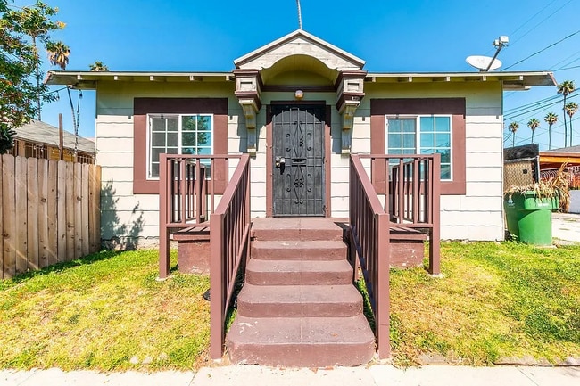 property at 2325 W 36th St