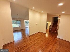 1071 Pipestem Pl in Rockville, MD - Building Photo - Building Photo