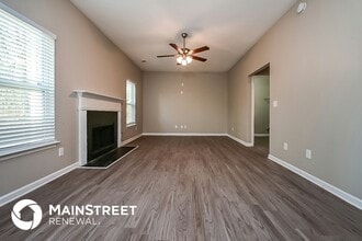 541 Rosalind Terrace in Locust Grove, GA - Foto de edificio - Building Photo