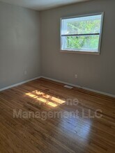 9131 Feldbank Dr in Charlotte, NC - Foto de edificio - Building Photo